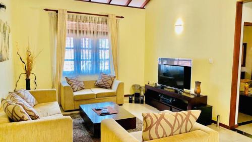 Dodanduwa Villa | Pet-Friendly Villa Danny with Ocean Views for Family Fun