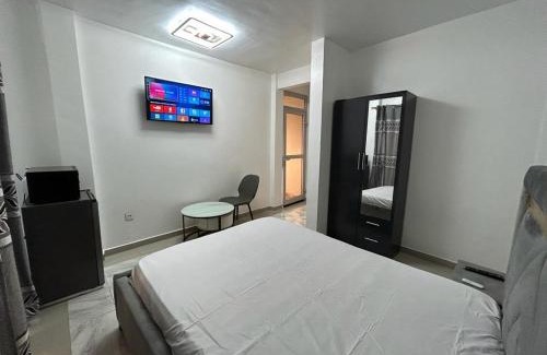 Douala Apartment | Beachfront Getaway at Résidence les Cottages Bonamoussadi