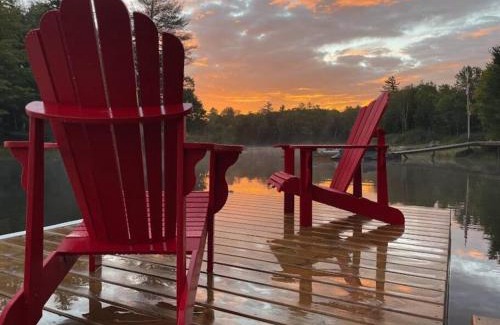 Bala House | Experience Moon Rock Cottage - Family-Friendly Retreat