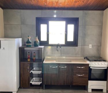Ararangua House | Pet-Friendly Casa de Veraneio: Family Retreat Awaits You