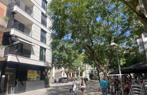 Ciudad Real Apartment | Inviting Cervantes: 2 Bedrooms with Pool Access