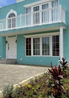 Negril Villa | Discover Ann's Home Away with Pool and Family-Friendly Vibes