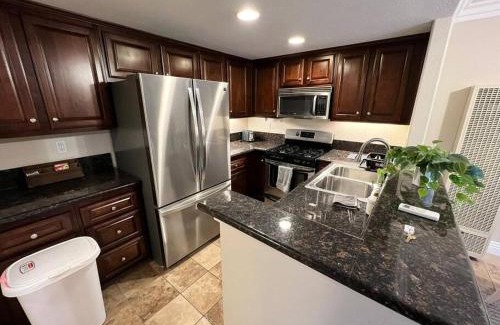 University City Apartment | Experience Coastal Comfort at La Jolla One-Bedroom Condo