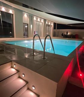 Barka Ski Chalet | Discover Infinity Chalet: Family-Friendly with Pool Access