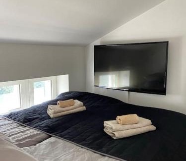 Ullanlinna Apartment | Stylish Penthouse Loft with Pet-Friendly Amenities