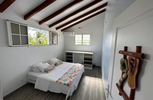 Ste-Genevieve Apartment | Charming T2 de Charme: 9/10 Guest Rated & Family-Friendly