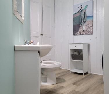 Saint-Raymond House | Budget-Friendly Stay at L'auberge du Vieux Pont