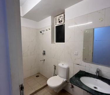 Gomti Nagar Hotel | Exceptional Stay at The Amerin Suites Lucknow - Pet Friendly