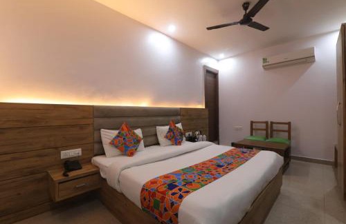 Gomti Nagar Hotel | Budget-Friendly Stay at Icyhotels HL Inn with Breakfast