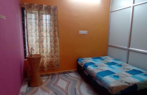 Tiruvannamalai Apartment | Cozy J P Home Stay: Family-Friendly Retreat Awaits You