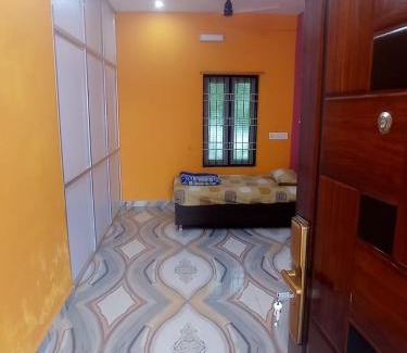Tiruvannamalai Apartment | Cozy J P Home Stay: Family-Friendly Retreat Awaits You