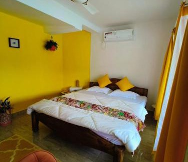Patnem Villa | Family-Friendly River King Villa with Relaxing Hot Tub