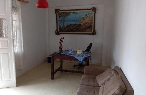Nazareth House | Cozy Couple's Retreat with Pool & Pet-Friendly Perks