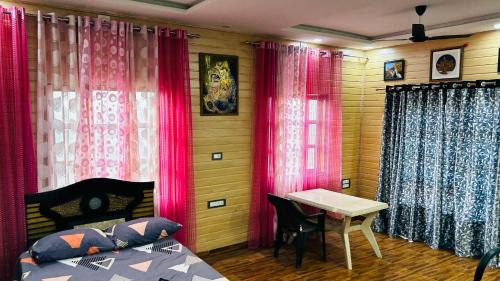 Udaipur House | Relax at Bhagora CJMA Home Stay with Pool & Family Friendly Vibe