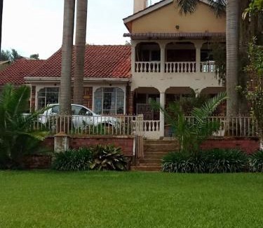 Kisii Bed & Breakfast | Pet-Friendly Retreat at Zack's Serene Suites Await You