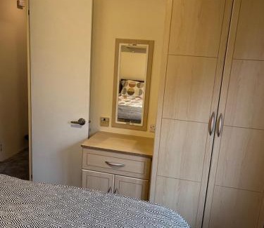 Great Houghton Other | Pet-Friendly Bliss at BLW 04 with Pool and Breakfast