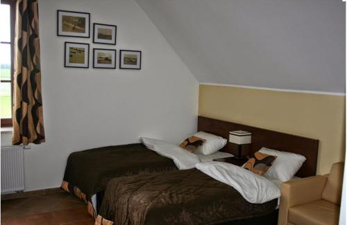Jeziorany House | Pet-Friendly Siedlisko Kikity with Hot Tub & Family Fun