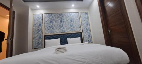Vasant Kunj Hotel | Discover Comfort at Hotel The Palm View with Family-Friendly Perks