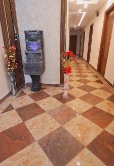 Vasant Kunj Hotel | Discover Comfort at Hotel The Palm View with Family-Friendly Perks