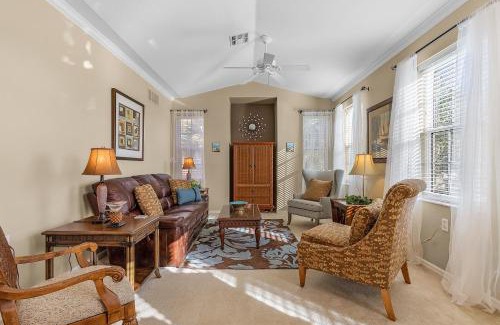 Diplomat House | Oceanfront Condo Concordia Gem with Pool & Spa Amenities