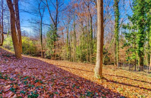 North Brookhaven Villa | Discover Brookhaven Magic: Pet-Friendly & Family Fun Awaits