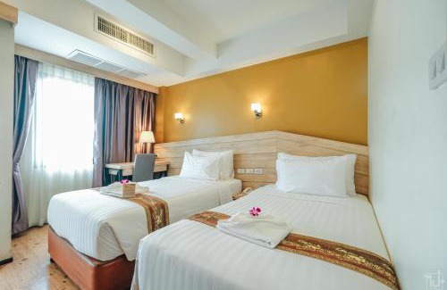 Nai Muang Hotel | Discover Porpiang Hotel: Family-Friendly & Accessible Stays