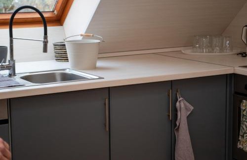 Kaposvar Apartment | Top-Rated Kecelhegyi Vendégház with Family-Friendly Perks