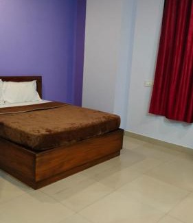 Mahadevpet Hotel | Budget-Friendly Stays at Hotel Town Gate with Breakfast