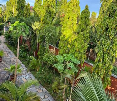 Galu House | Exceptional Stay at Zuri's Garden - Pet Friendly & Pool Access