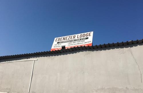 Pinetown House | Discover EB Lodge: Family and Pet-Friendly Escape