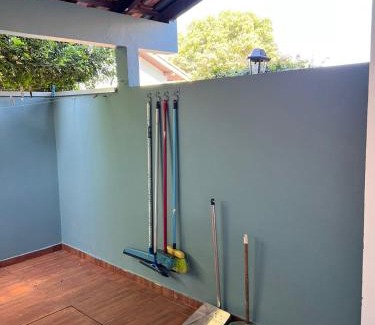 Residencial Oliveira House | Incredible Casa with Snooker: Pet & Child Friendly Retreat