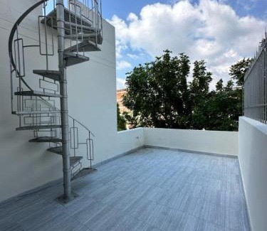 Varanasi Villa | Elegant 3 Bedroom Duplex with Pet-Friendly Amenities