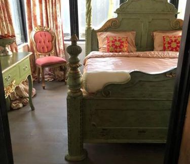 Sint Jacobiparochie Villa | Unique Dijkhuis with Elegant Interior for Family Getaways