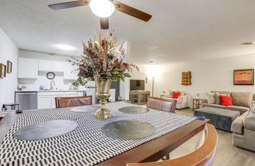Twain Apartment | Conveniently Located Apartment near University of Iowa
