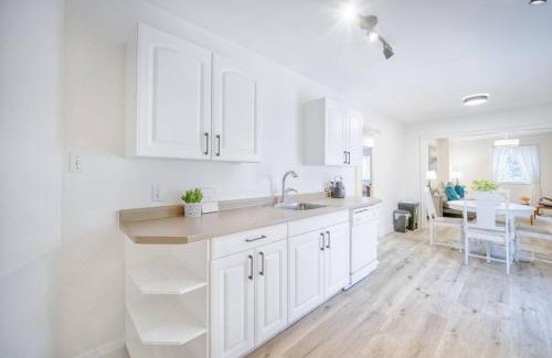 Cobourg Apartment | Ocean View Escape at The Nave: Unforgettable Getaway