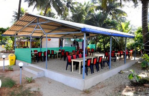 Hireguthi House | Experience Niyama Beach Stay: Private Oceanfront Paradise