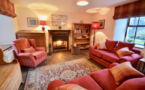Delphi House | Delphi Lodge Cottages: Family-Friendly Retreat for All