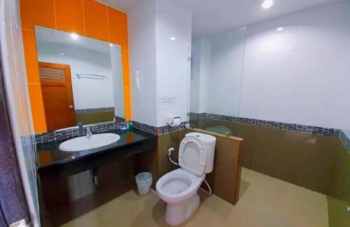 Downtown Krabi Hotel | Budget-Friendly Al Ameen Hotel with Wheelchair Access
