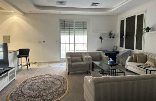 Jahra Apartment | Convenient Studio for Daily Rental - Pet and Child Friendly