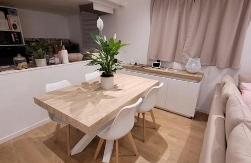 Livry-sur-Seine House | Forest-Edge Retreat: Perfect for Families and Pets