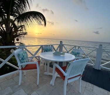 North Star Villa | North Star Villa: Oceanfront Family Retreat with Pool Access