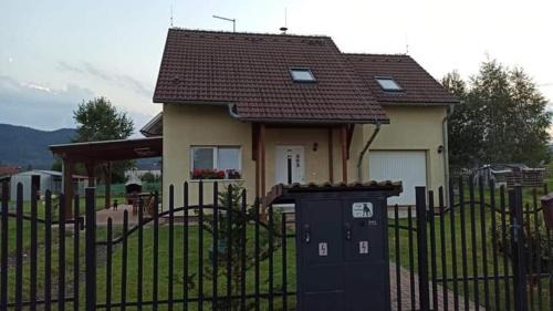 Martinkovice Villa | Pet-Friendly Getaway at Martínkovice for Families