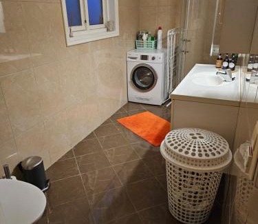 Saeveland House | Relaxing Stay at Guesthouse Karmøy with Hot Tub Access