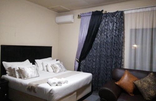 Polokwane Hotel | Relax at Makhadzi's Clouds Lodge with Pool & Hot Tub