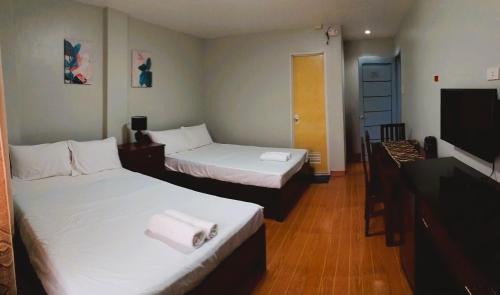 Tagbilaran Hotel | Experience Comfort at Felli's Guest House - Pet Friendly Stay