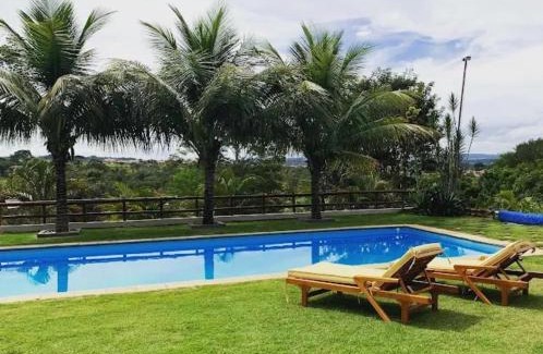Senador Canedo House | Family-Friendly Getaway at Chácara Quatro Irmãs Resort