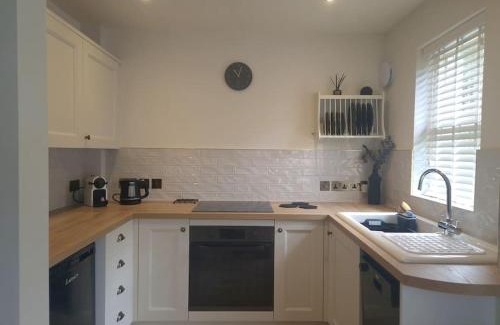 Kirkby-in-Furness Apartment | Relax at Lazy Days Cottage with Fully Equipped Kitchen