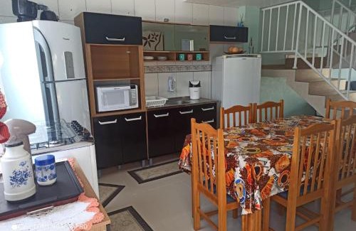 Guaratuba House | Relax at Sobrado da Felicidade with Ocean Views & Pool