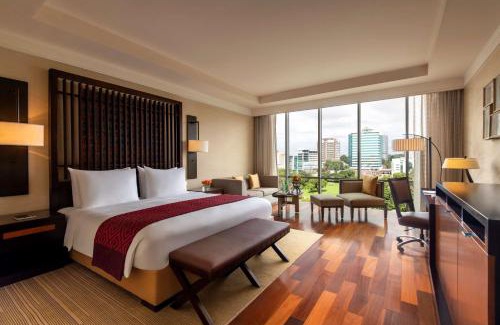 Kokomlemle Hotel | Manjaro Suites: Premier Executive Apartment with Pool Access