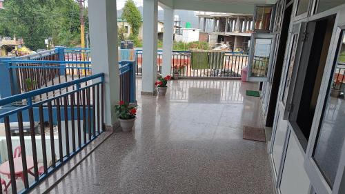 Dhanaulti House | Comfortable Ashirwad Guest House with Family-Friendly Amenities